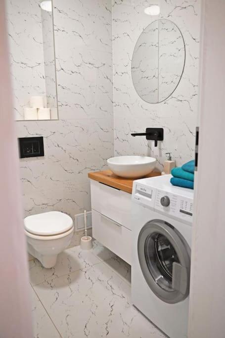 7A Dream Apartment 7A Si Parcare Oradea Ngoại thất bức ảnh