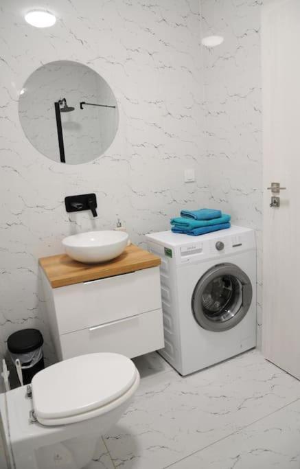 7A Dream Apartment 7A Si Parcare Oradea Ngoại thất bức ảnh